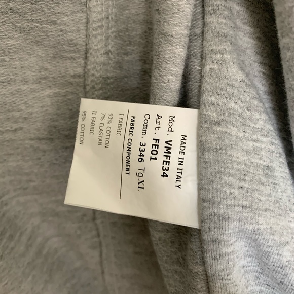 Young Versace Vest - Picture 5 of 5